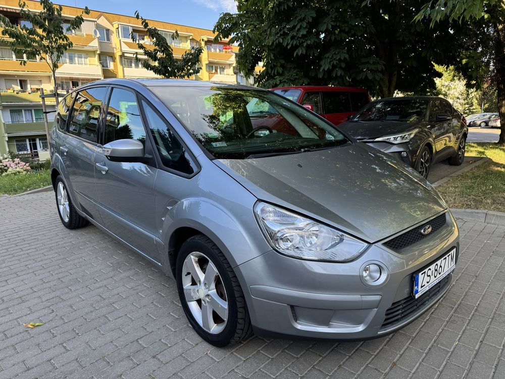 Ford S-Max Zadbany