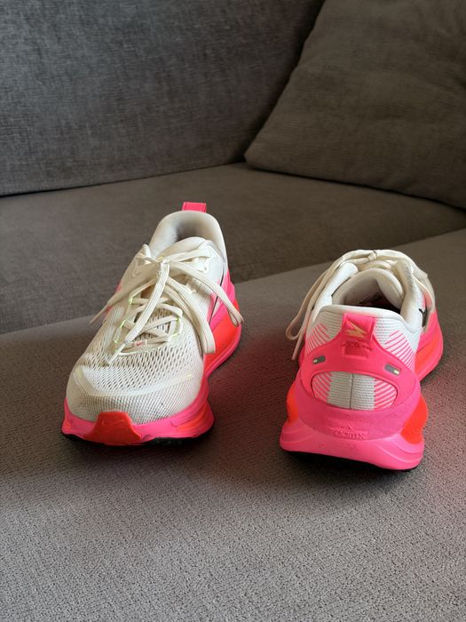 Nike ZoomX Invincible Run Flyknit 3 – rozmiar 44