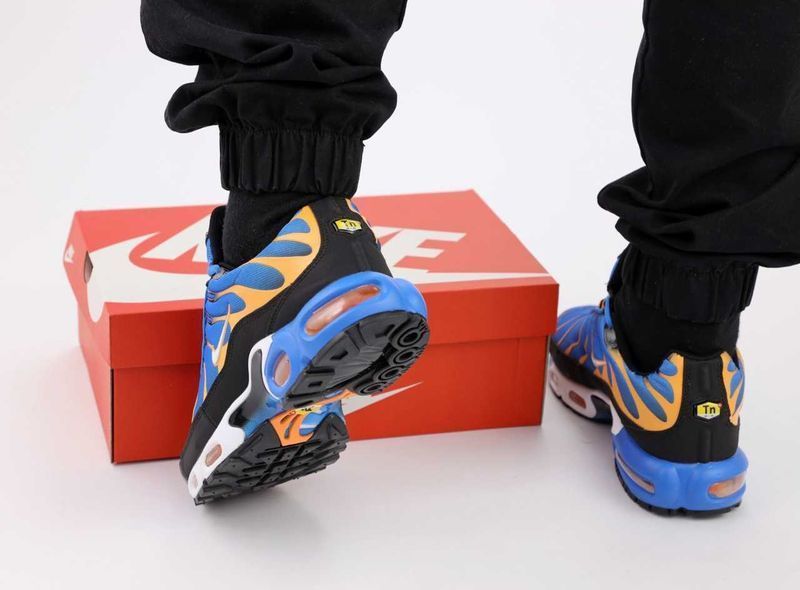 Мужские кроссовки Nike Air Max Plus TN кросівки чоловічі найк аір макс