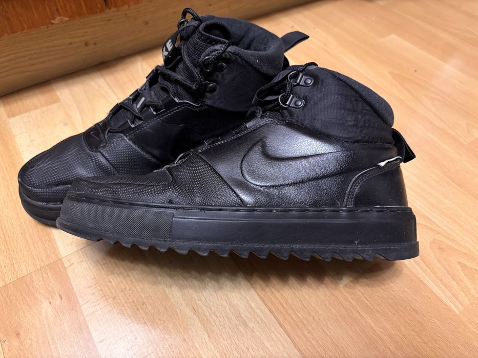 Зимове чоловіче взуття Nike