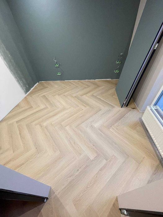 Укладка  кварцвініл ламінат spc Вирівнювання підлоги