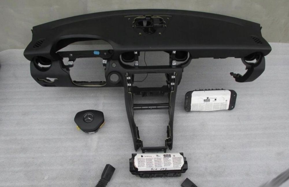 Mercedes SLK tablier airbags cintos
