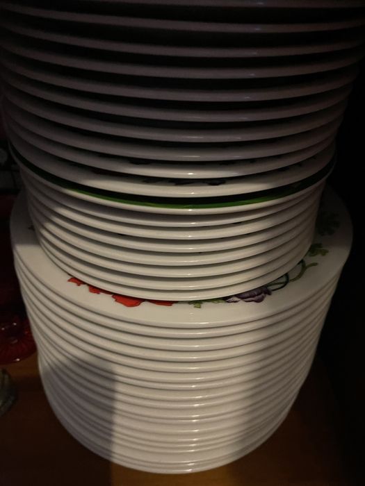 Conjunto de 18 pratos raso e sobremesa Vista Alegre