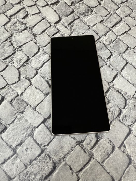 New Samsung Galaxy S25 Ultra 12/512gb Global Titanium Gray 1050$