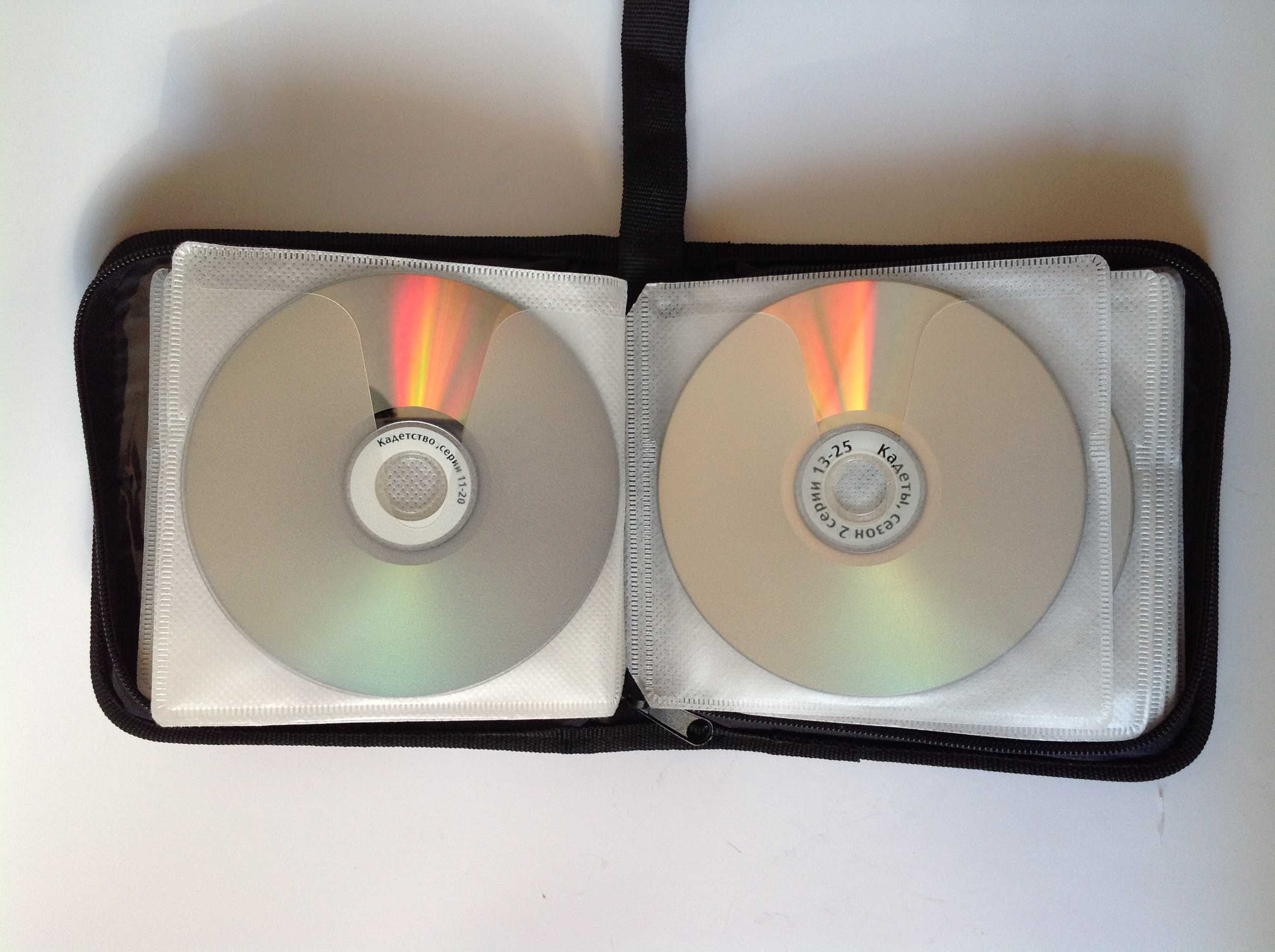 Фильмы сериалы DVD 28 штук коллекция плюс сумка альбом 40 шт CD ДВД