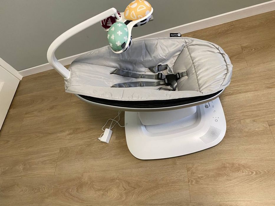 Дитячий заколисуючий центр