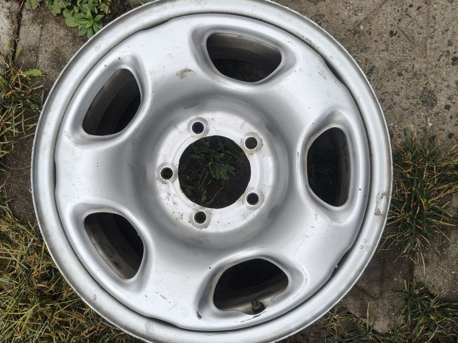 Диски колісні r 16 5*139.7