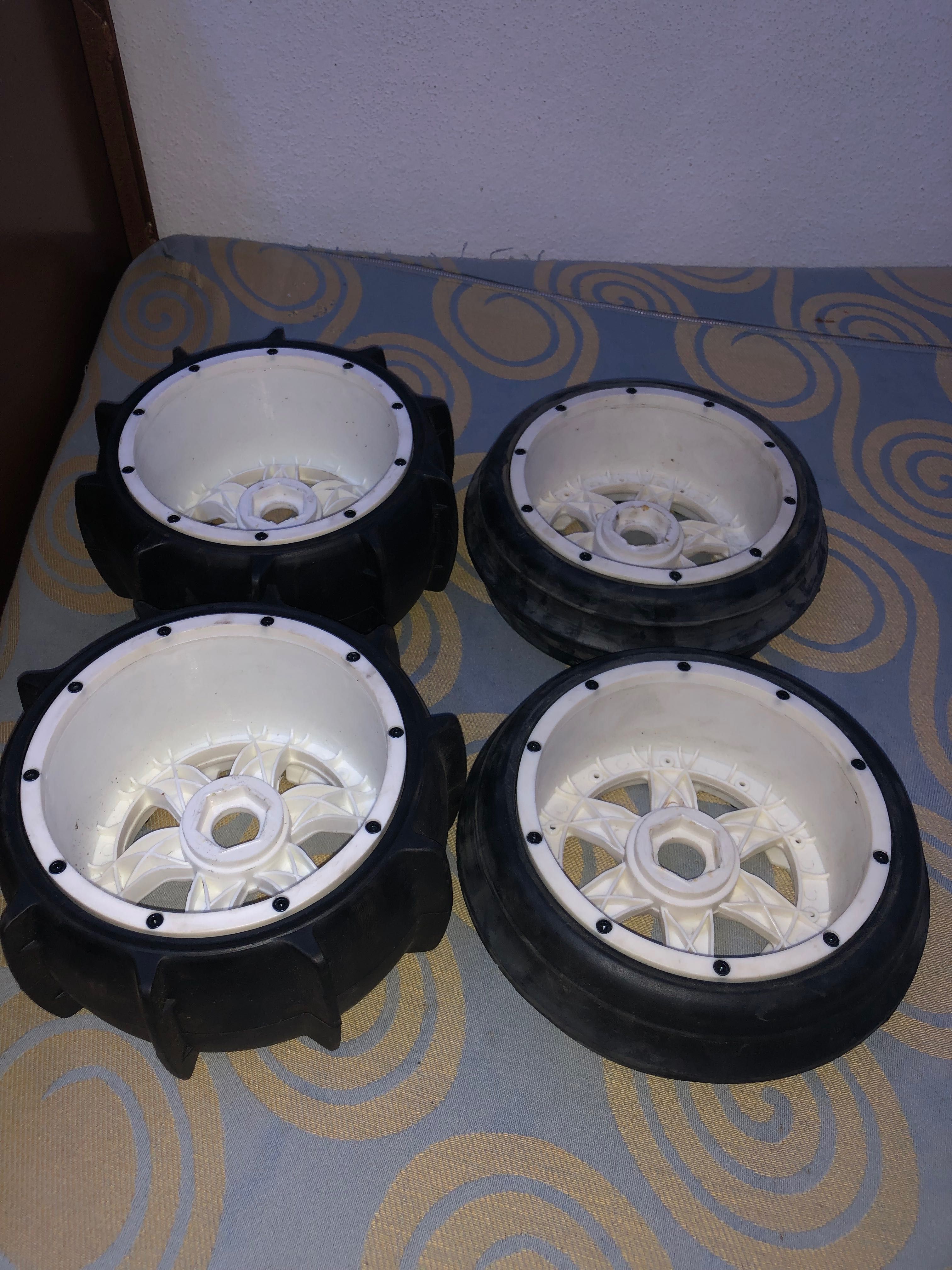 Rodas traseiras/dianteiras baja 5t 1/5