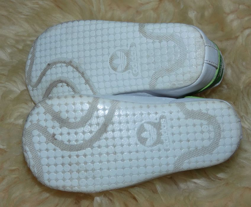 Детские кроссовки (пинетки) Adidas Stan Smith (6-9 месяцев) -ориг.