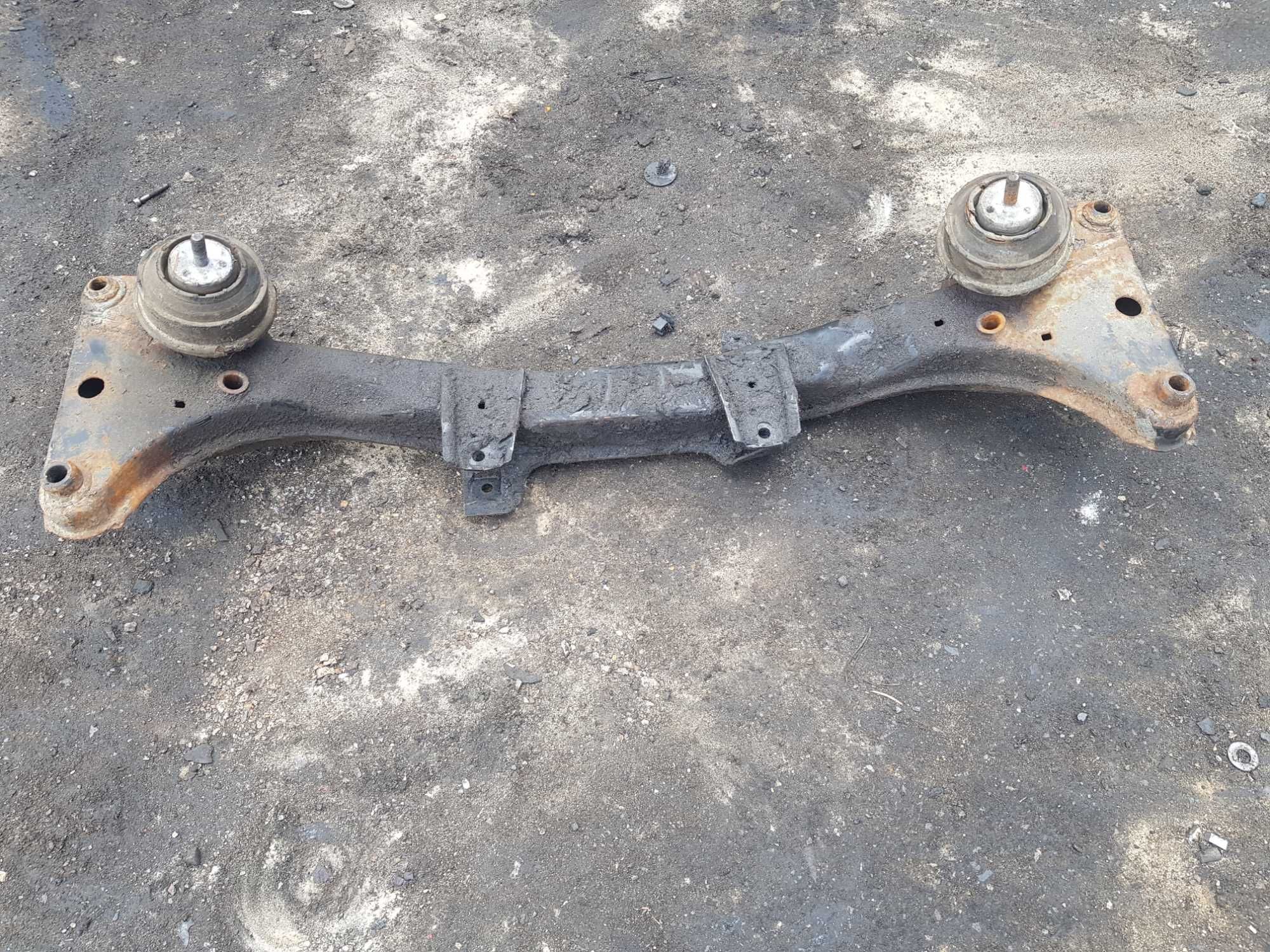 BMW E36 Sanki Wózek Belka Przód Przednie
