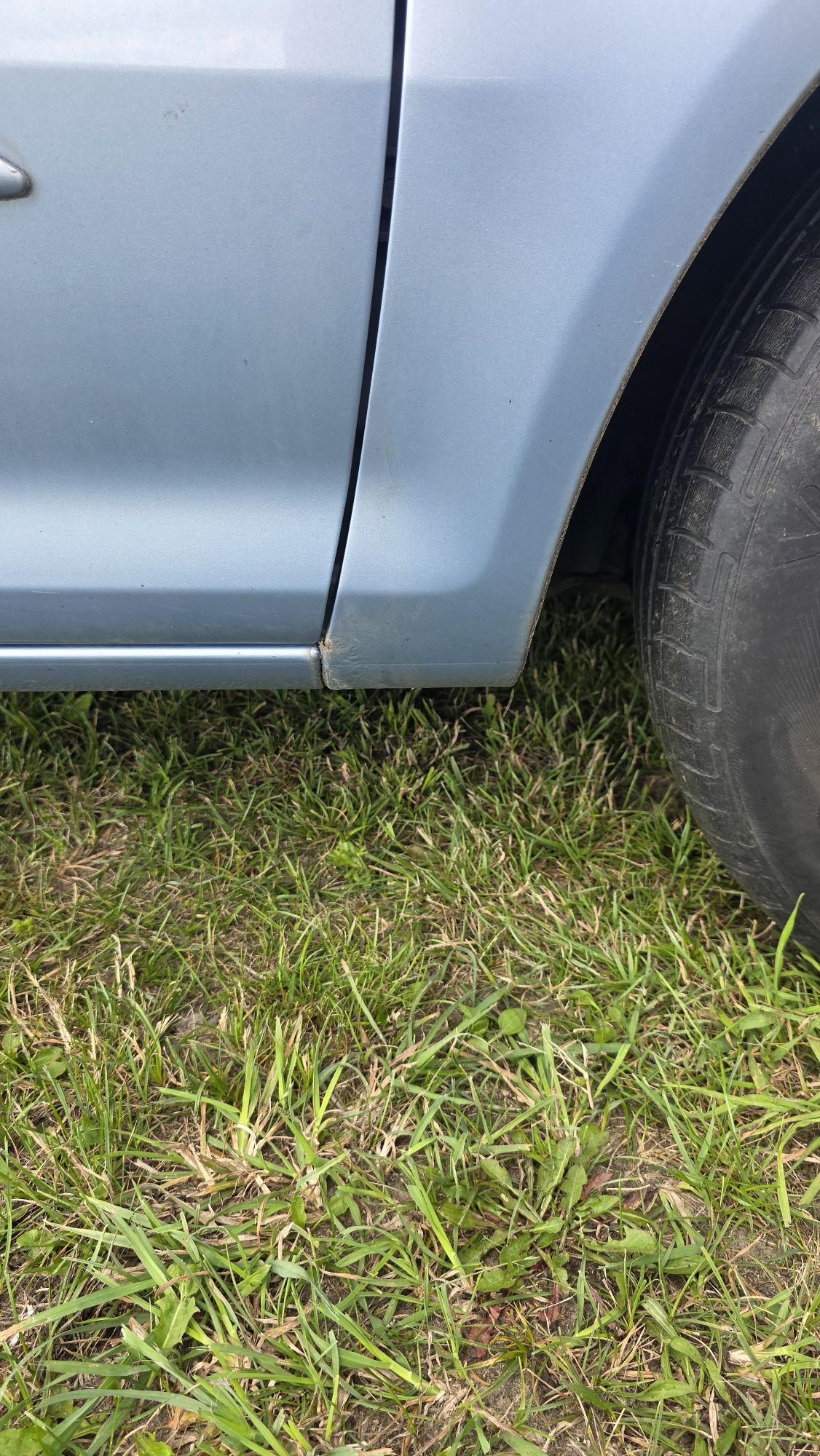 Błotnik Prawy Przód Opel Corsa D 2007r Z21C
