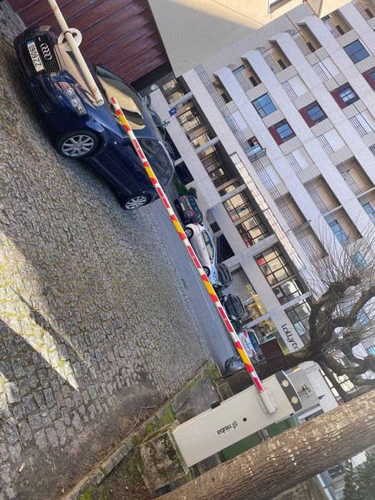 Lugar de garagem +arrecadação