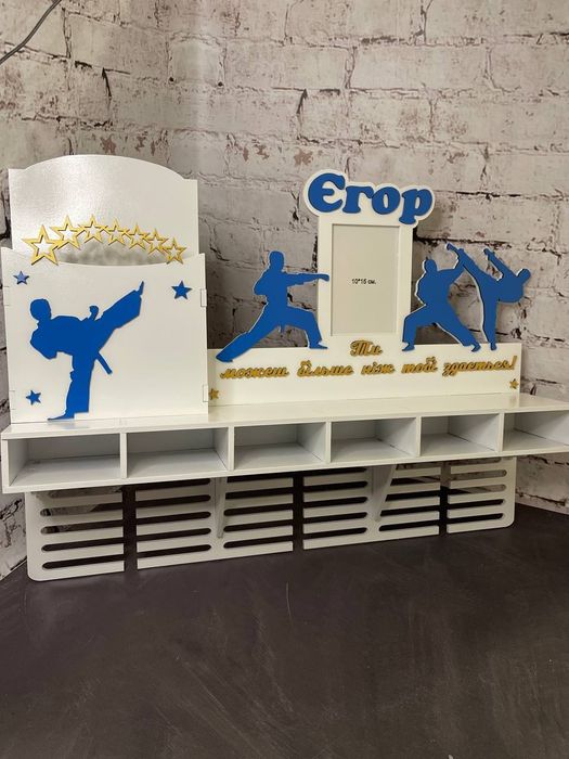 Медальниця з МДФ або фанери | Іменна під замовлення