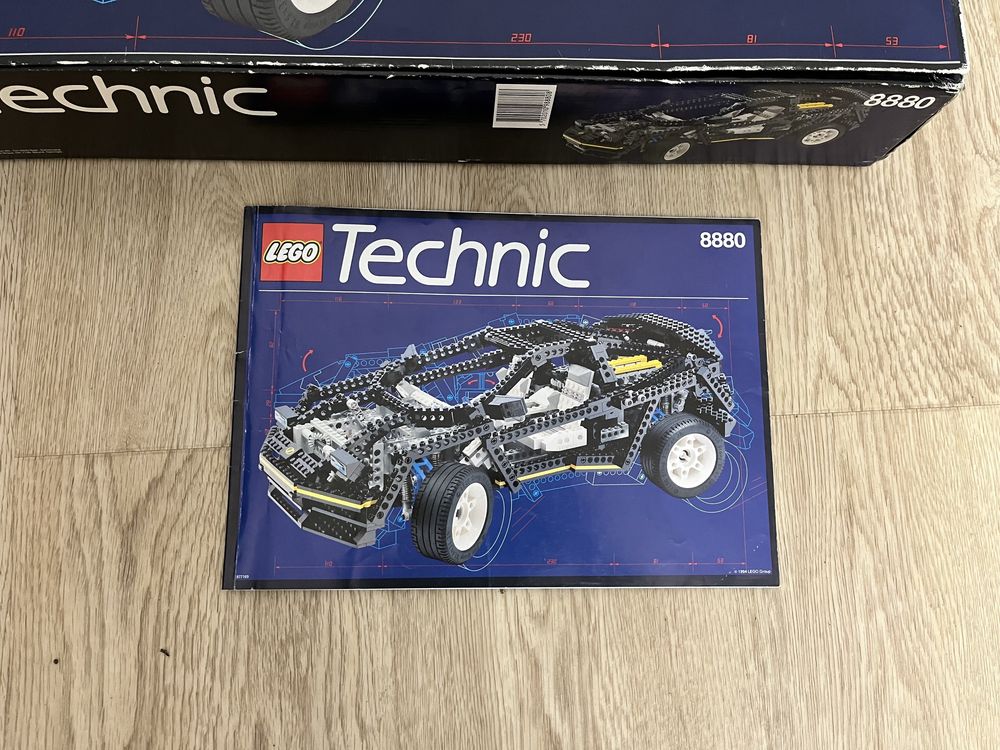 Lego technic 8880 Super Car z 1994 r. wraz z pudelkiem i instrukcją