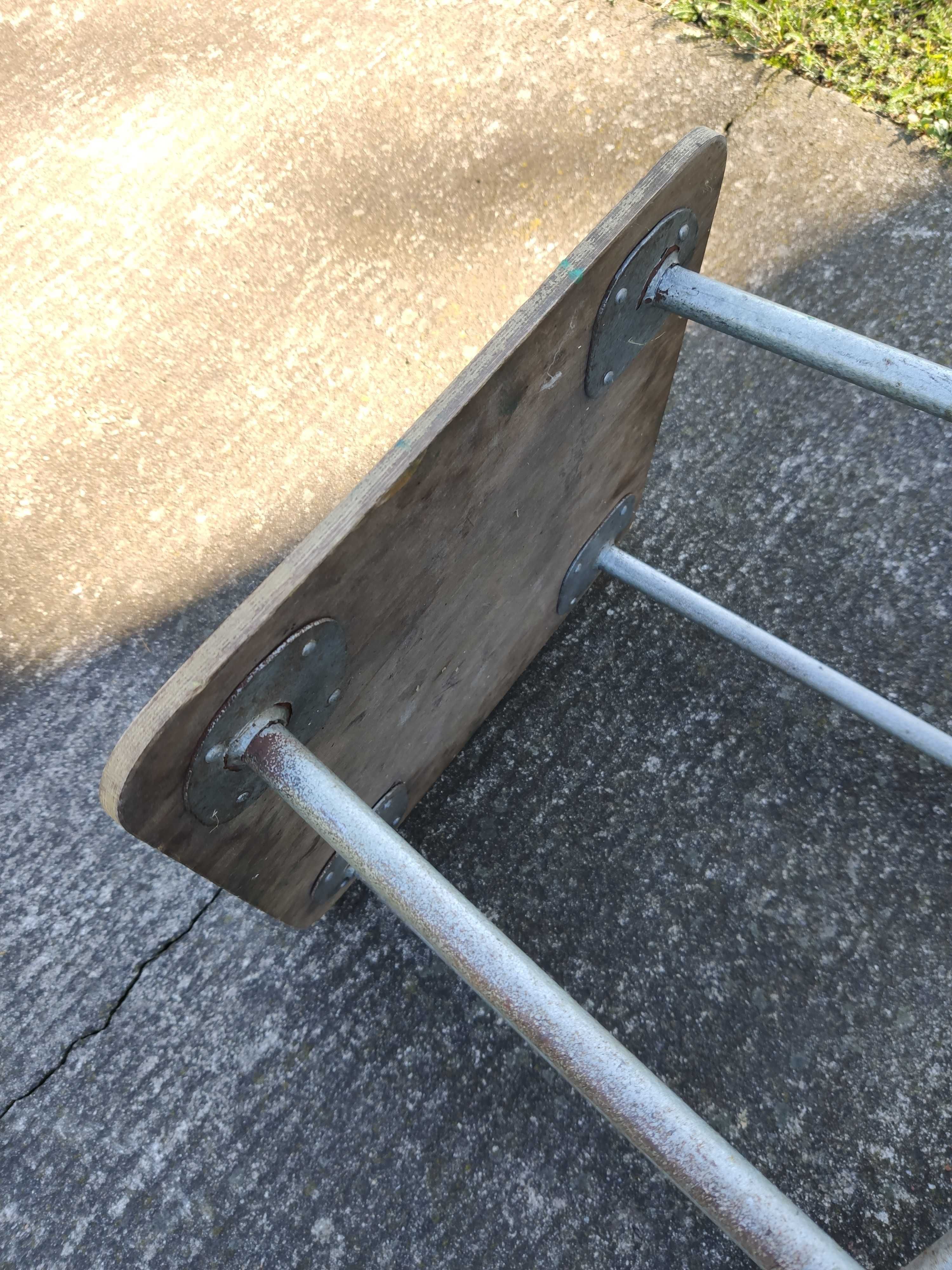 Taboret metalowo drewniany PRL
