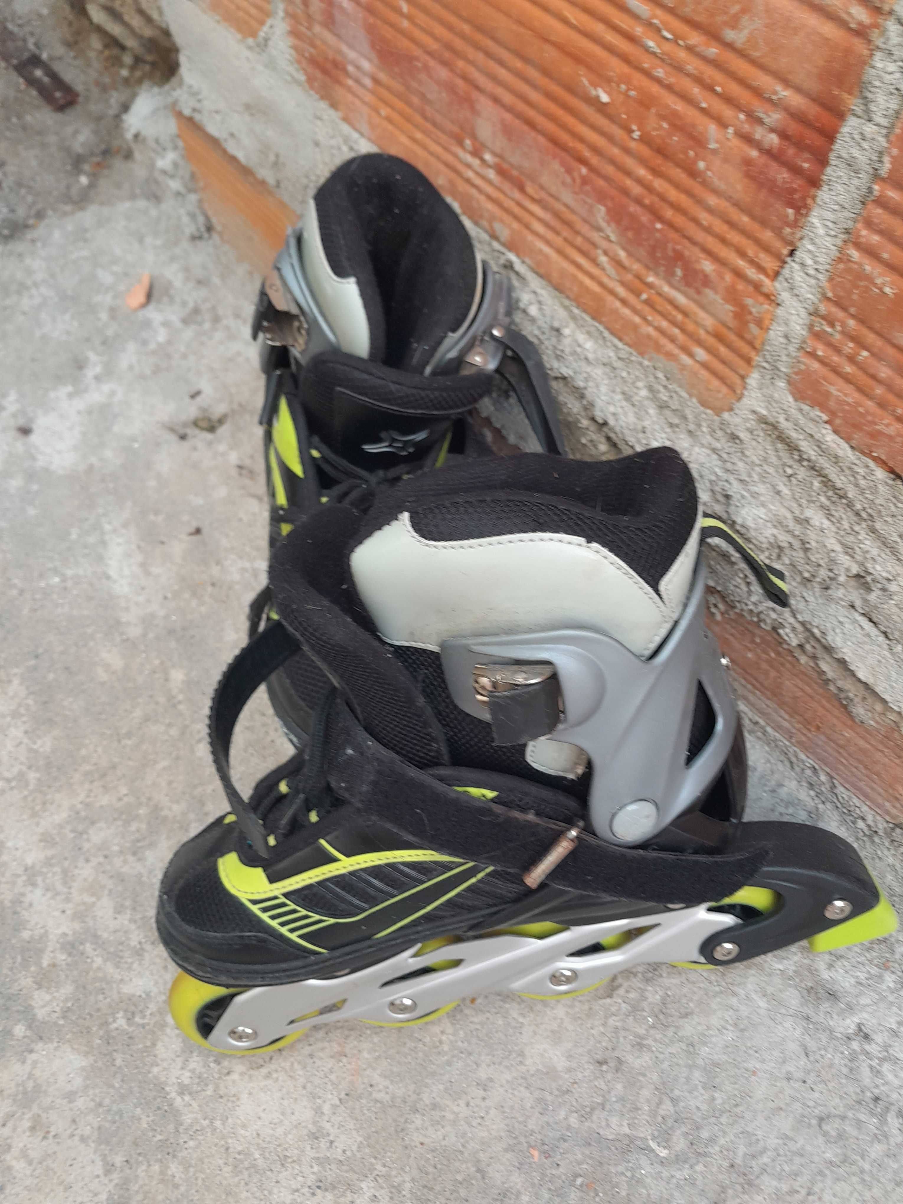 Patins em linha usados