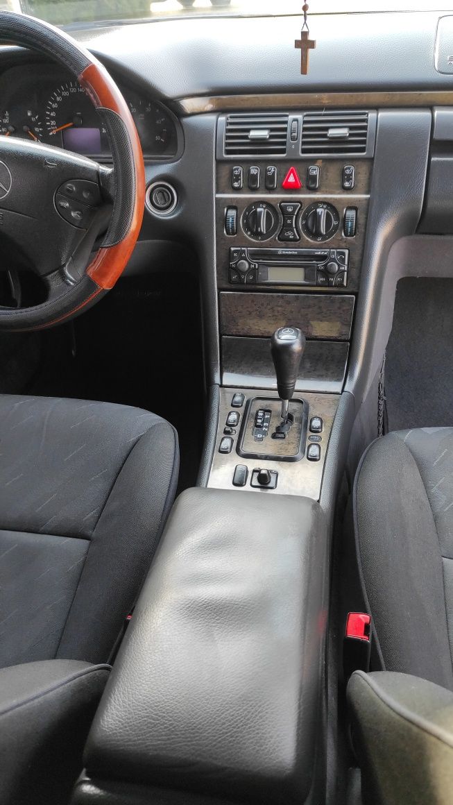 Продам Мерседес W210,2,7CDI,2001року