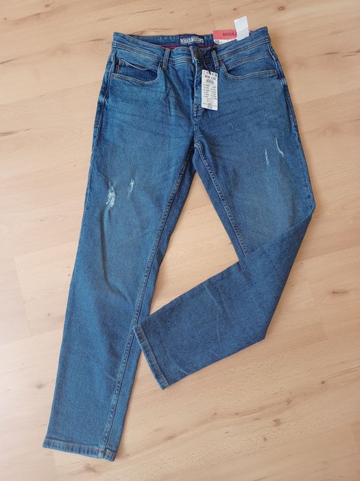 Nowe jeansy Cropp