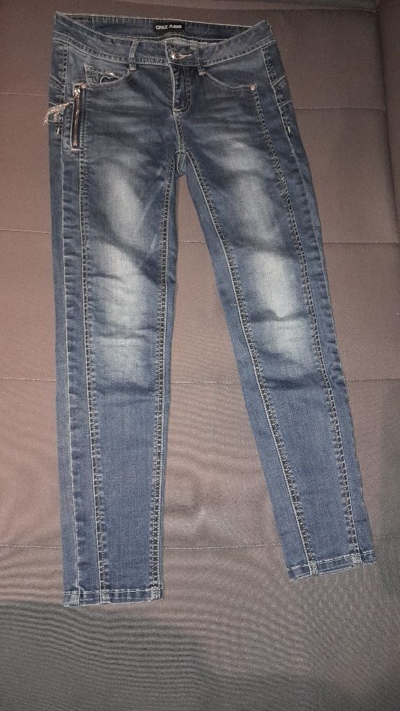 Spodnie jeans dziewczęce