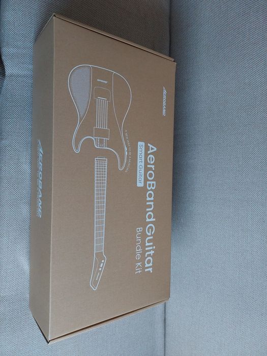 Смарт- гітара AEROBAND