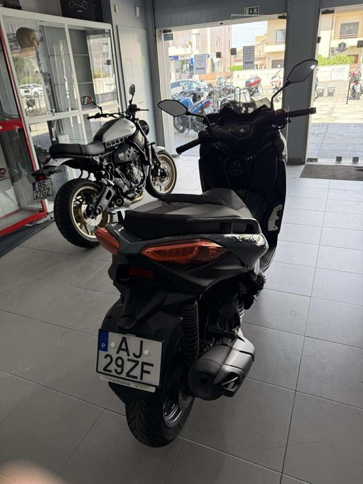 Yamaha XMAX 125  de 2021 com apenas 10000km