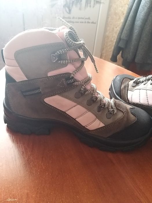 Ботинки женские 39 размер