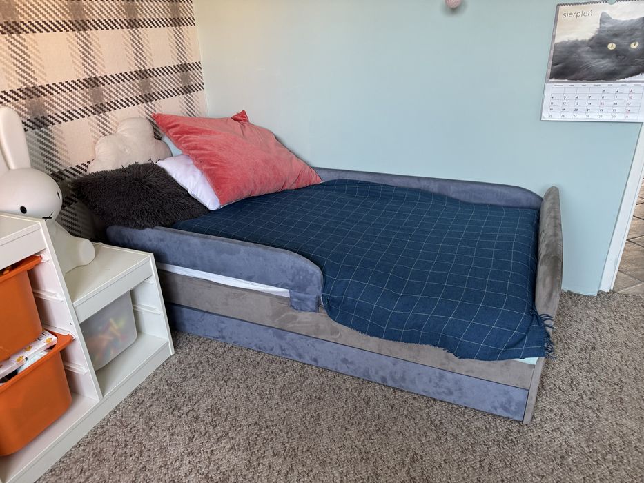 Lozko z nowym materacem pan materac 80x160 do pokoju dziciecego