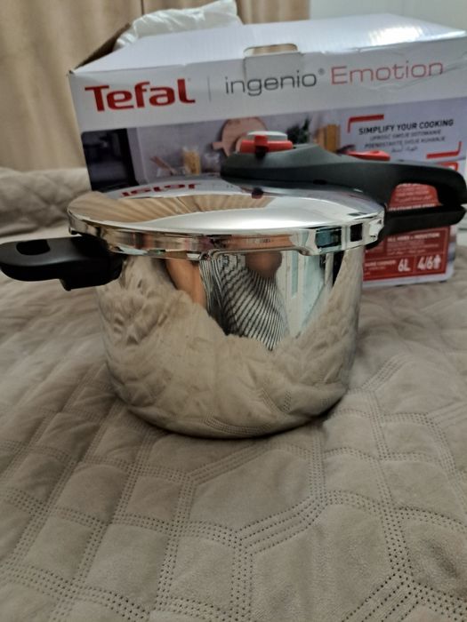 Szybkowar Tefal ingenio Emotion z dodatkami
