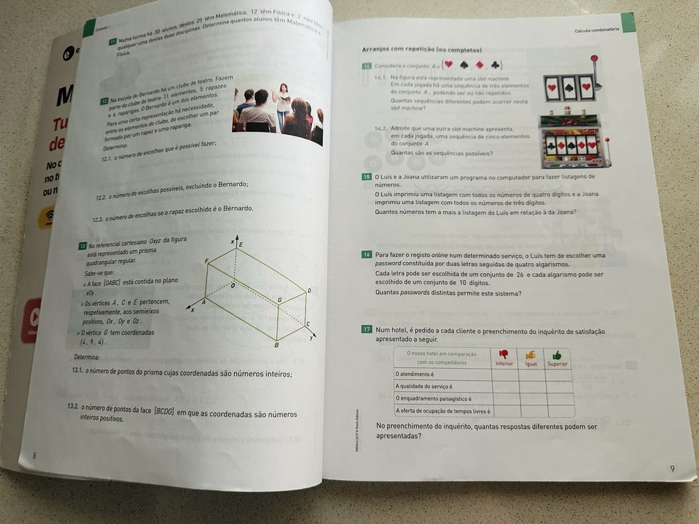 Caderno prático e de autoavaliação Matemática A “NOVO ESPAÇO” 12.º ano
