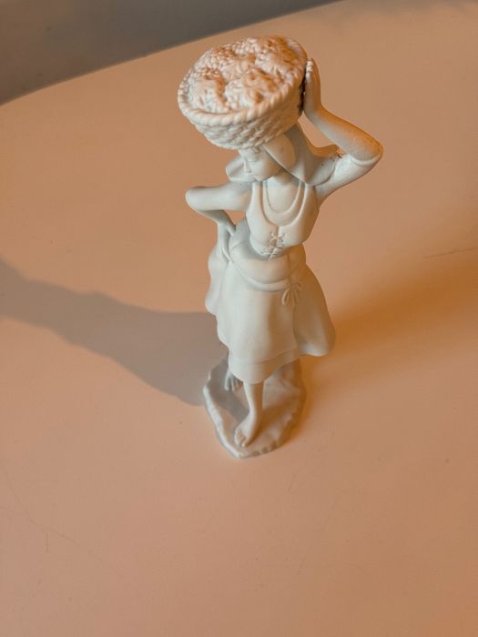 Estatueta Vista Alegre