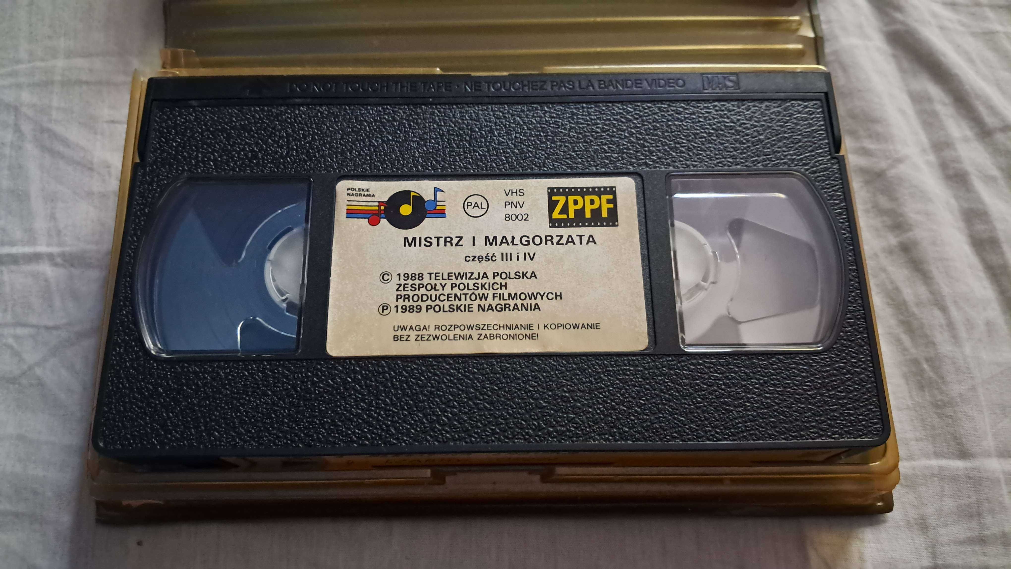 VHS Błękitna laguna ; Czarny orzeł