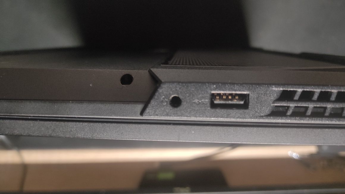 Laptop lenovo legion y7000