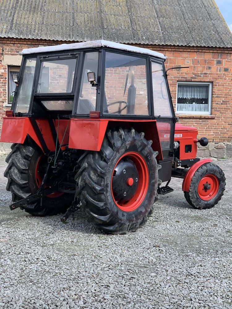 Ciagnik Zetor 6718