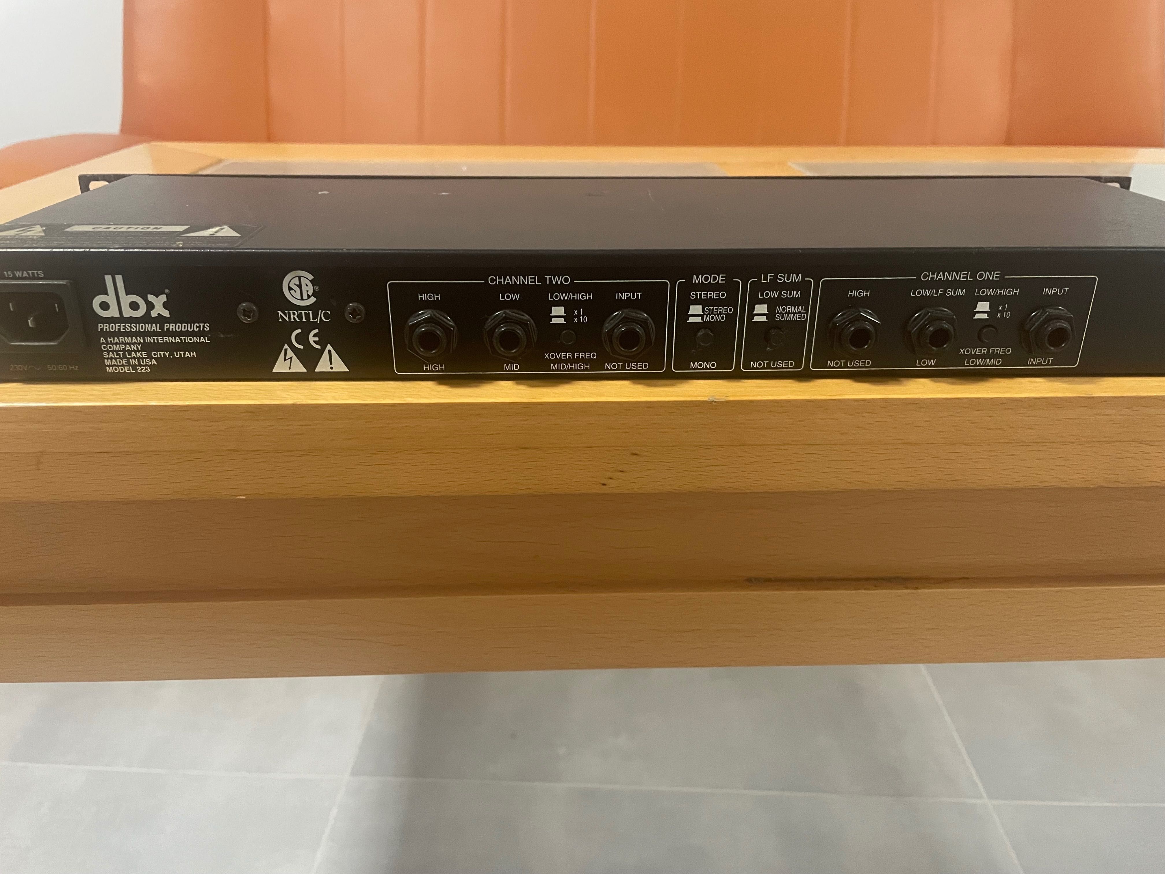 Crossover DBX  223 Stereo 2/3-drożny/mono