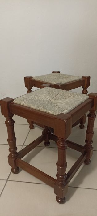 2 bancos madeira mogno