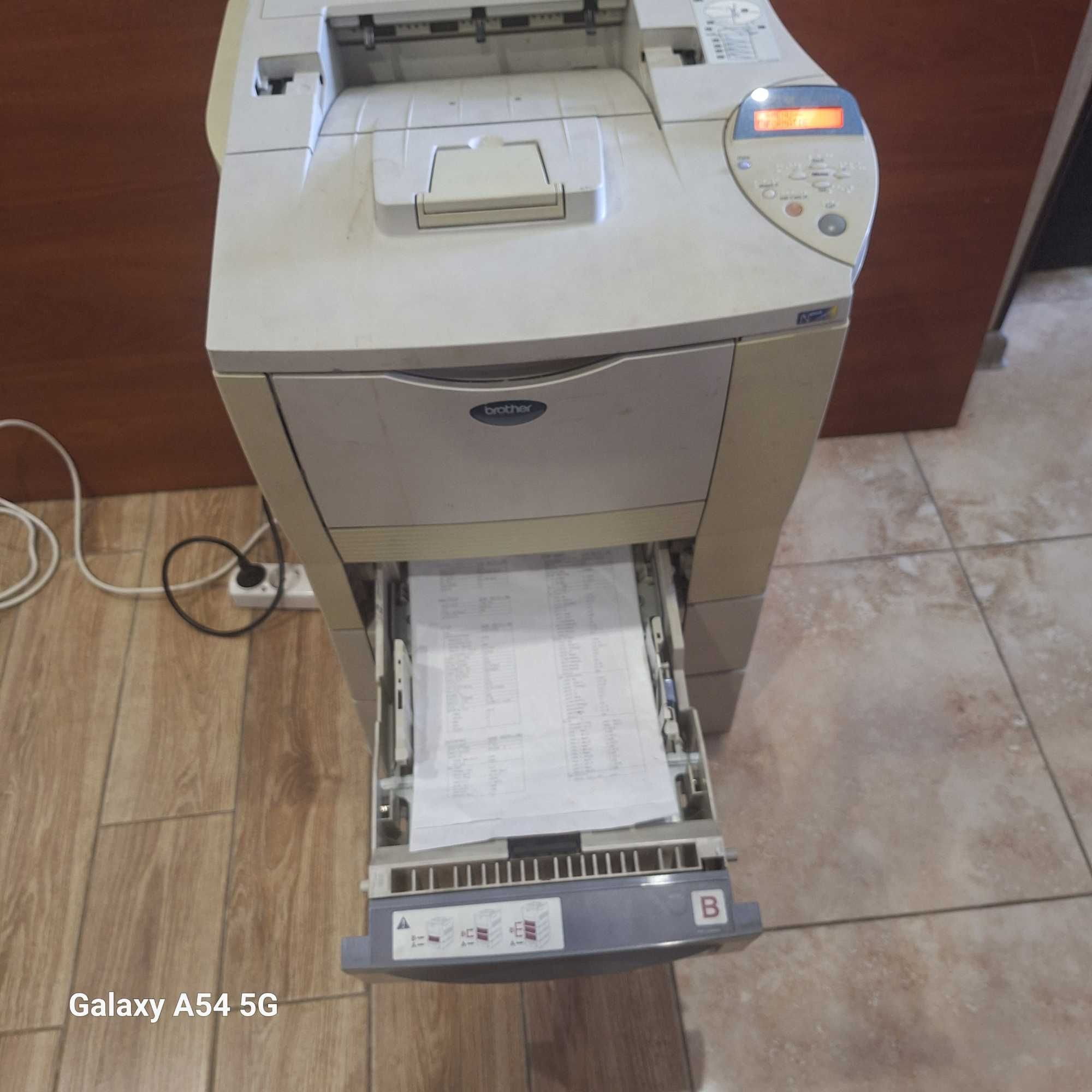 Принтер лезерный  Brother  HL   7050 скорость печати 28 страниц А 4 ми