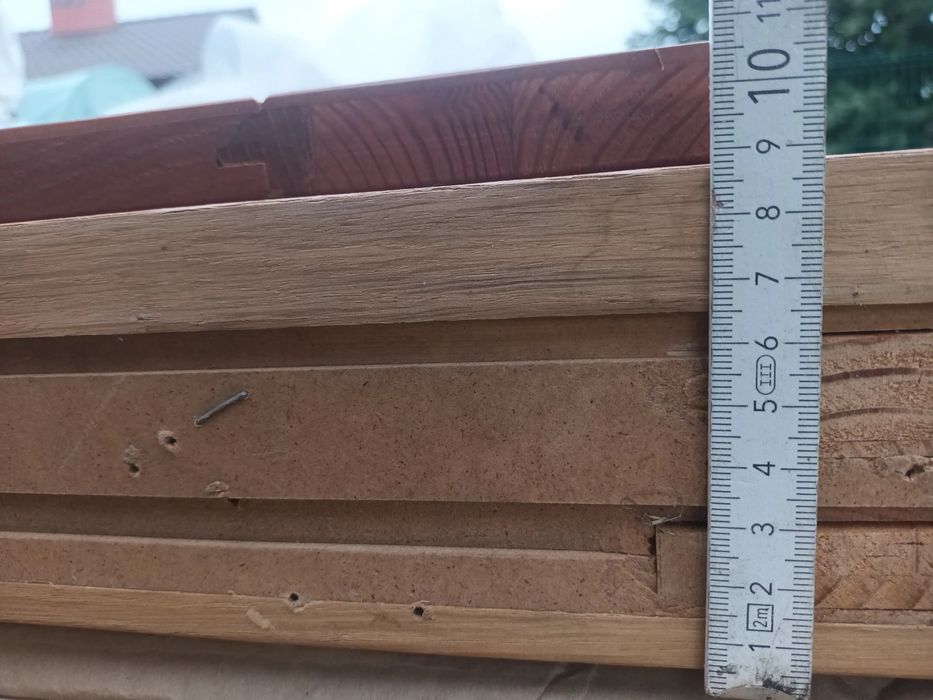 Drzwi zewnętrzne 90 z oscieżnicą prawe drewniane