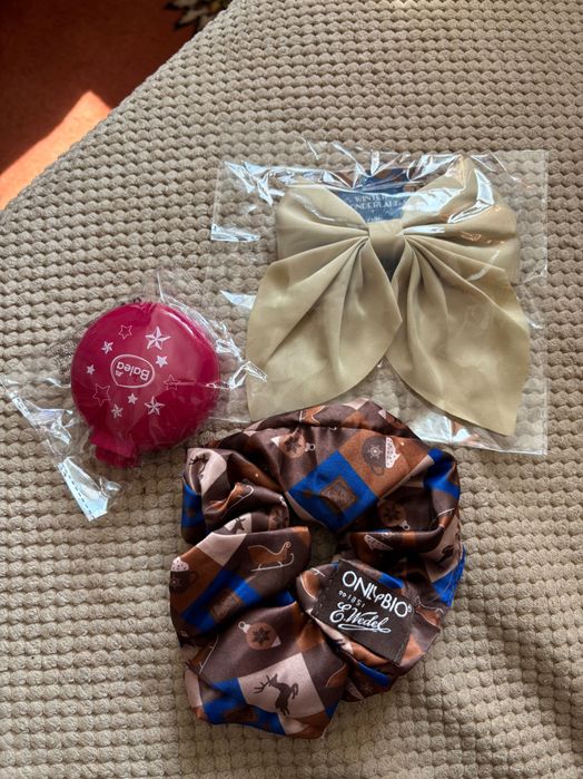OnlyBio Zestaw Scrunchie + Kokarda+ Szczotka Balea