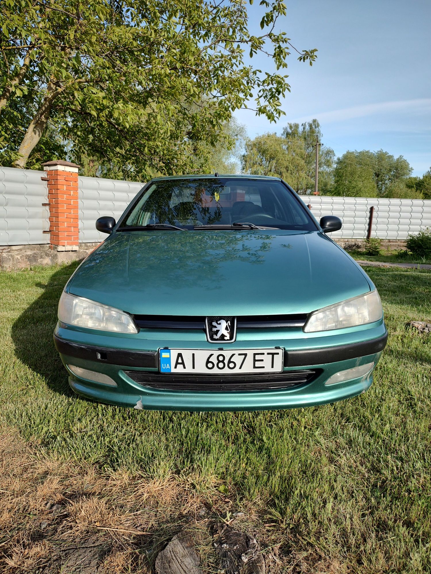 Peugeot 406.  ..