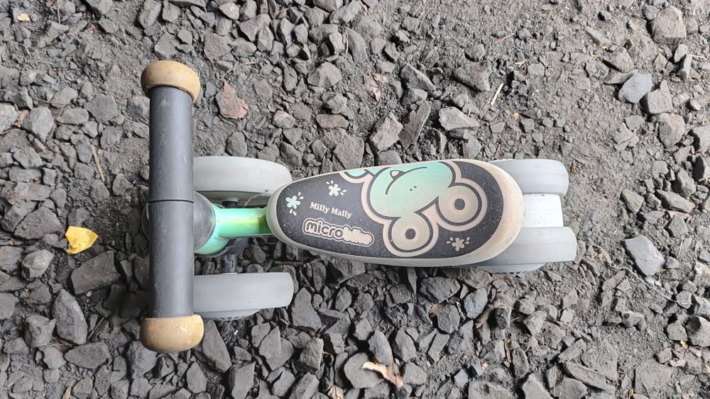 Rowerek pchacz zielony