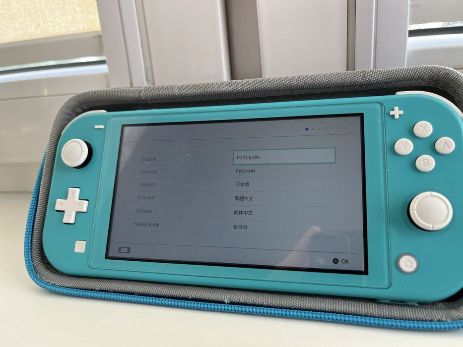 Nintendo Switch Lite – stan bardzo dobry, mało używany