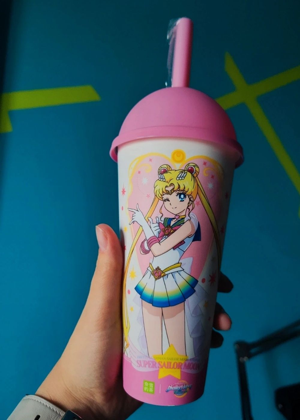 Sailor Moon - kubek ze słomką.