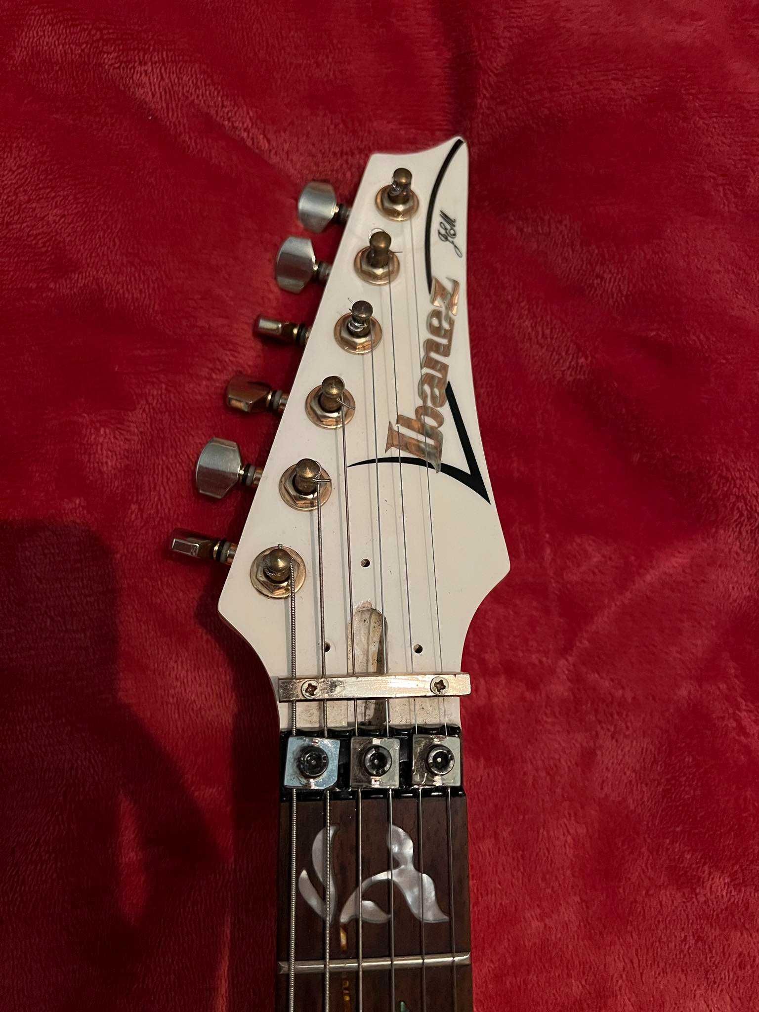 Ibanez JEM7V White Team J Craft (replika)