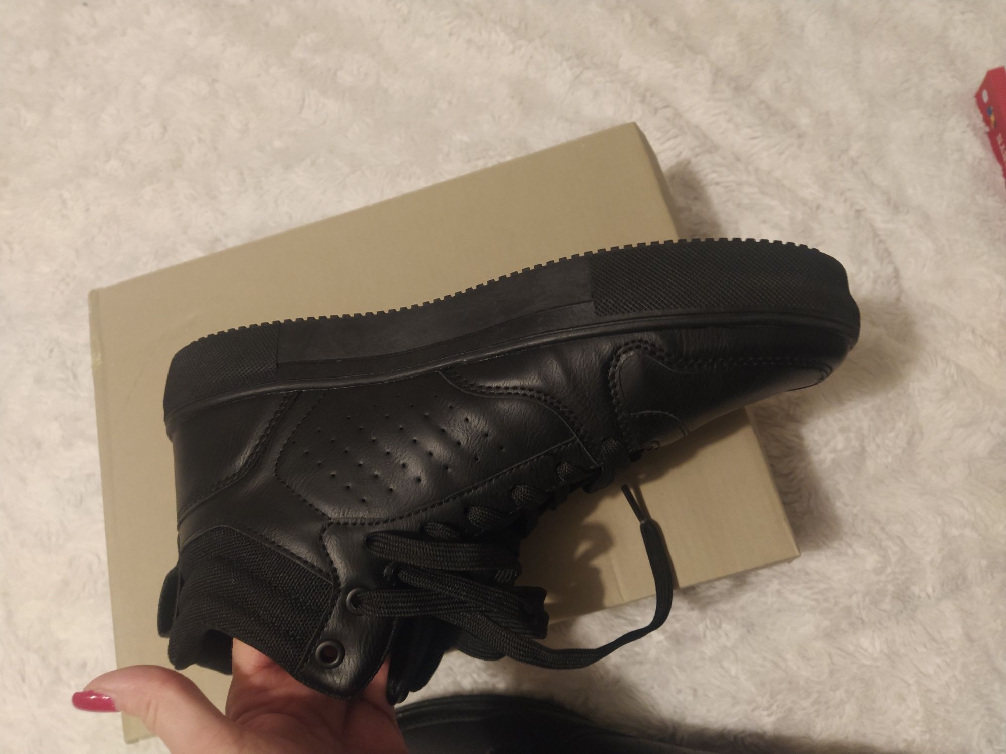 Buty męskie sneakersy Yourturn r. 41 nowe z metką