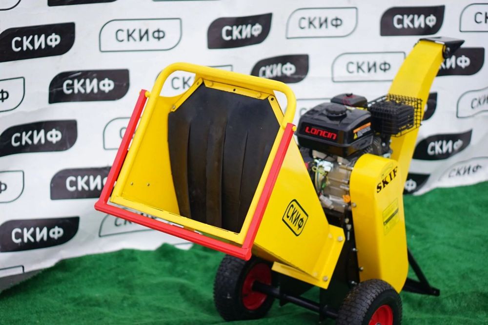 Гілкоподрібнювач, подрібнювач гілок, садовий подрібнювач, щепоріз