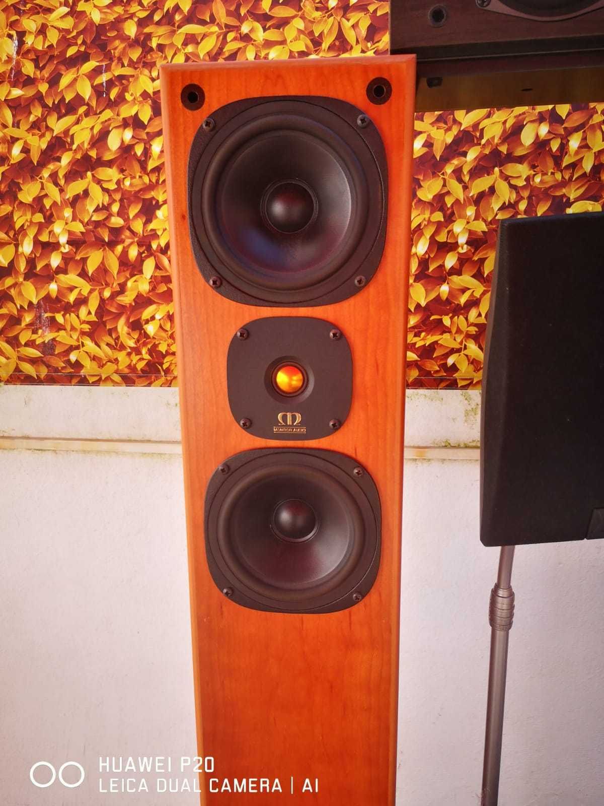 Amplificador Yamaha RX-V520RDS e 
5 Colunas