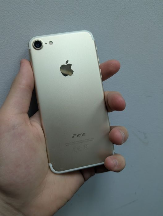 iPhone 7 32гб  не дорого