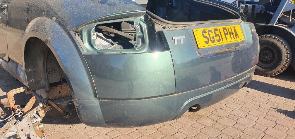 Zderzak Tył Tylny plastik ZIELONY AUDI TT 8n  dokładka 1.8 T BAM 225