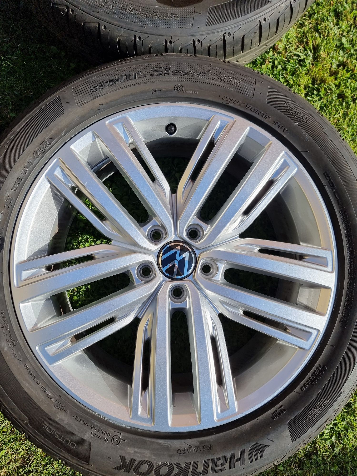 Felgi 19" koła letnie NOWE OPONY VW Tiguan 5x112 Passat  Skoda Superb