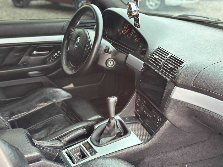 BMW 520i E39 2001 рік 2.2 бензин/газ Рестайлинг